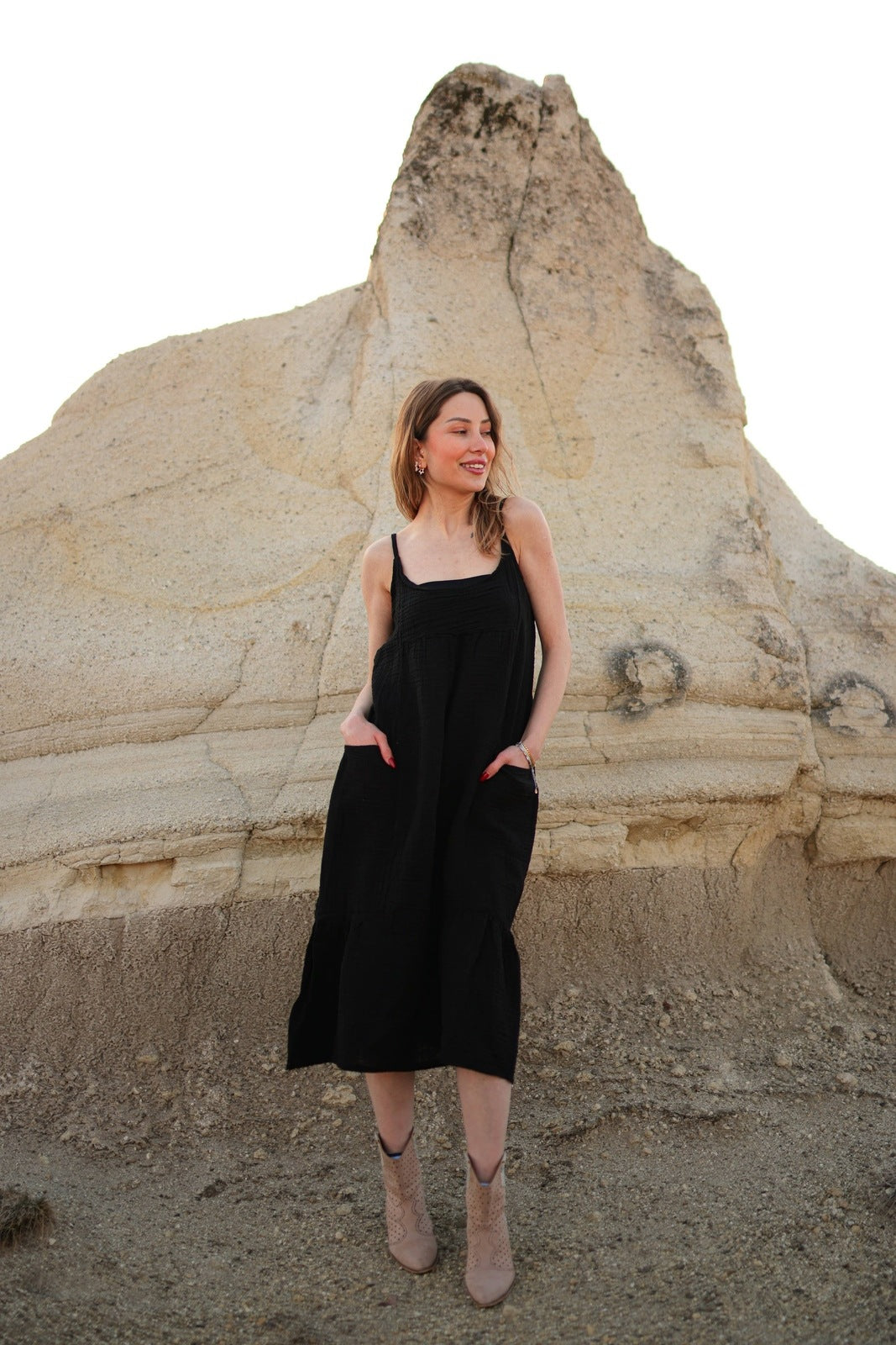 Loomist Double Gauze Black Strap Midi Dress Dresses Moa